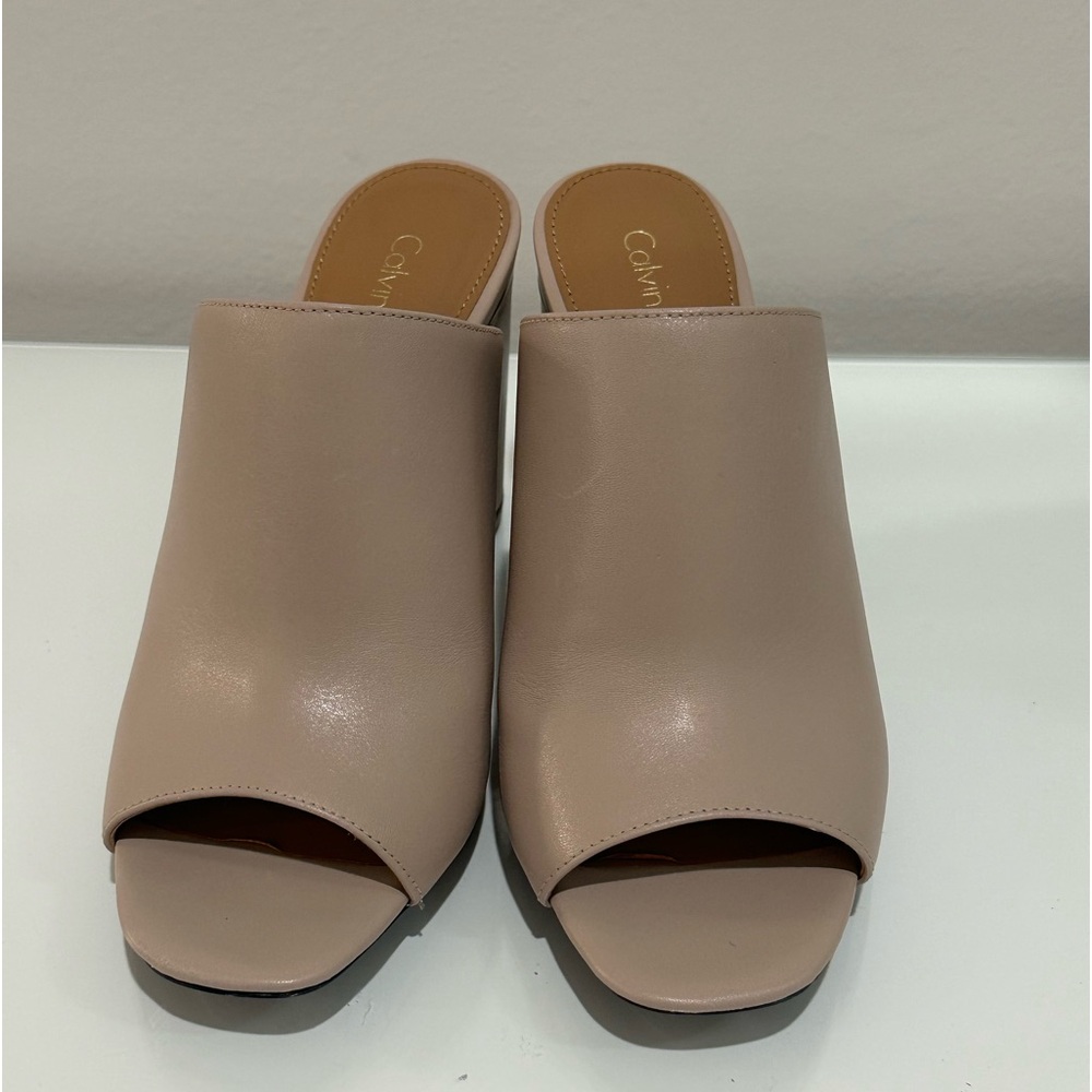 Calvin Klein Real Leather Peep Toe Mules Cream Colored 6M